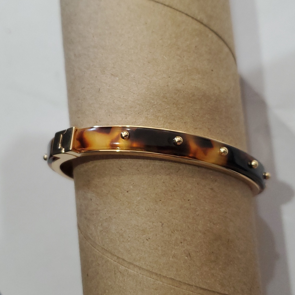 Lauren Ralph Lauren gold studded tortoiseshell brown multi gold clasp bangle new